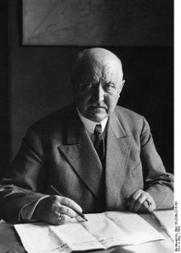 Georg Michaelis (1857-1936)
Reichskanzler: 14. Juli - 24. Okt. 1917