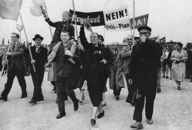 Maikundgebung auf dem Marx-Engels-Platz in Berlin, 01.05.1958