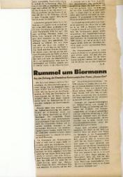 Öffentliche Bekanntmachung der Aberkennung der Staatsbürgerschaft im SED-Zentralorgan „Neues Deutschland” vom 17. November 1976