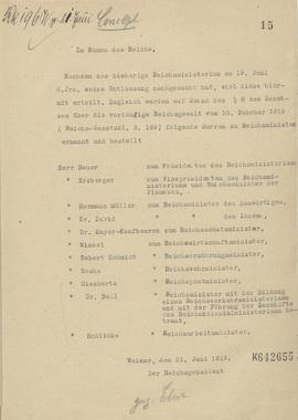 Schreiben der Reichskanzlei (Entwurf) vom 21. Juni 1919 mit Unterschrift von Friedrich Ebert zur Entlassung des "Kabinetts Scheidemann" und zur Ernennung der neuen Reichsminister