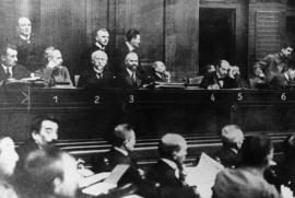 Vom 16. - 21. Dezember 1918 tagte  der erste Reichsrätekongress im Preußischen Abgeordnetenhaus in der Berliner Prinz-Albrecht-Straße.