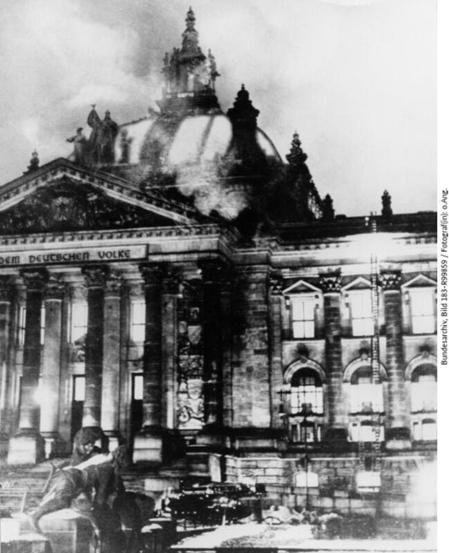 Berlin, Brennender Reichstag, 27. Februar 1933 