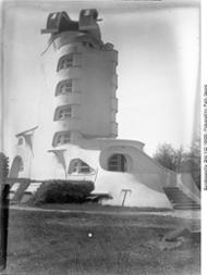 Einsteinturm in Potsdam, Oktober 1930
