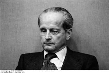 Dr. Günther Nollau, Präsident des Bundesamtes für Verfassungsschutz (BfV), Aufnahme vom 1.9.1974
