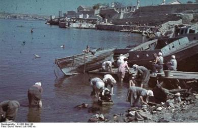Zerstörter Hafen von Sewastopol 1942