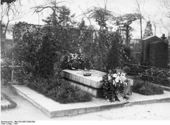 Richthofens Grab im Jahr 1931