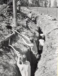 Drainage graben durch den Arbeitsdienst, ca. 1940/41