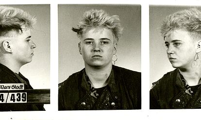 Bild der Punkerin Kim Pickenhain in Untersuchungshaft