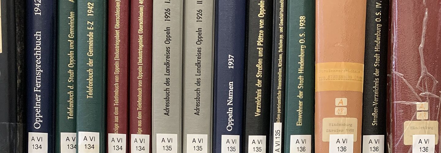 Telefon- und Adressbücher in der Bibliothek des Bundesarchivs in Bayreuth Telefon- und Adressbücher in der Bibliothek des Bundesarchivs in Bayreuth