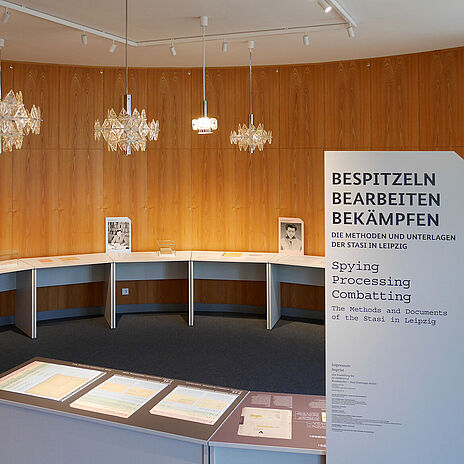A glimpse into the exhibition section “How did the Stasi combat its ‘enemies’?”