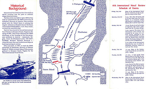 Englischer Flyer in Blau-Weiß-Rot, auf dem ein Flugzeugträger und die Skizze einer Reiseroute zu sehen sind.