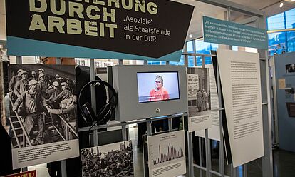 Ausstellung „Erziehung durch Arbeit“