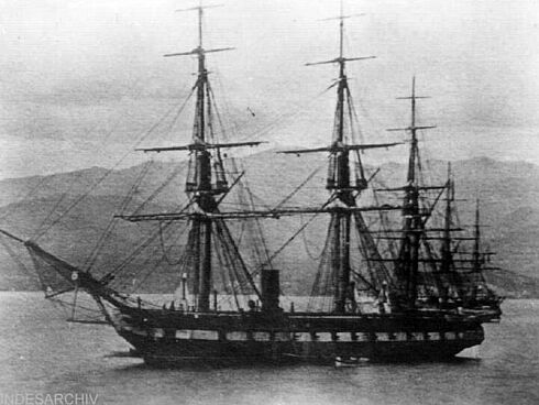 Schwarz-Weiß-Fotografie der S.M.S. Gazelle