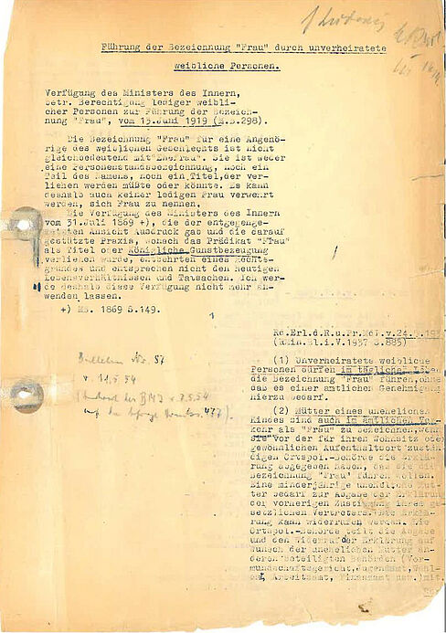 Zusammenstellung von Verfügungen und Erlassen zur Führung der Bezeichnung „Frau“ für die Jahre 1919 bis 1941