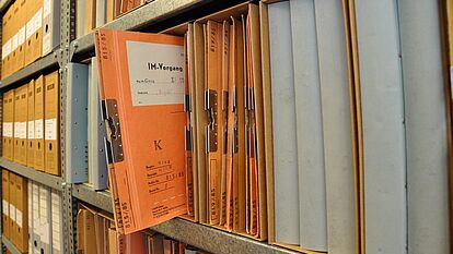 Im Stasi-Unterlagen-Archiv lagern unter anderem mehr als vier Kilometer Aktenmaterial.