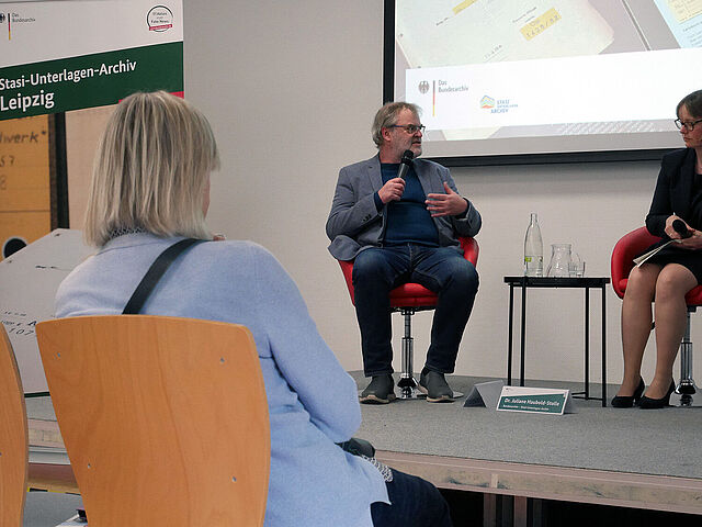Frank Bartsch describes his experiences with the Stasi