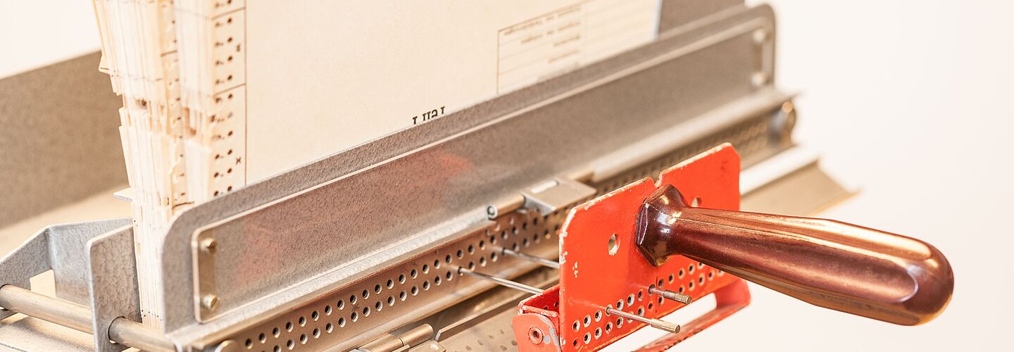 Kerblochkartenlesegerät