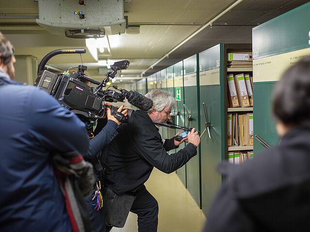 Erstmals wurde ein Photowalk veranstaltet, der einen fotografischen Blick auf die Arbeit des Bundesarchivs und „hinter die Kulissen“ ermöglichte. Der Photowalk wurde u.a. von einem Kamerateam des SWR Fernsehens begleitet.