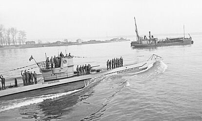Deutsches U-Boot 99 läuft im&nbsp;Februar 1941 bei Lorient (Frankreich) aus