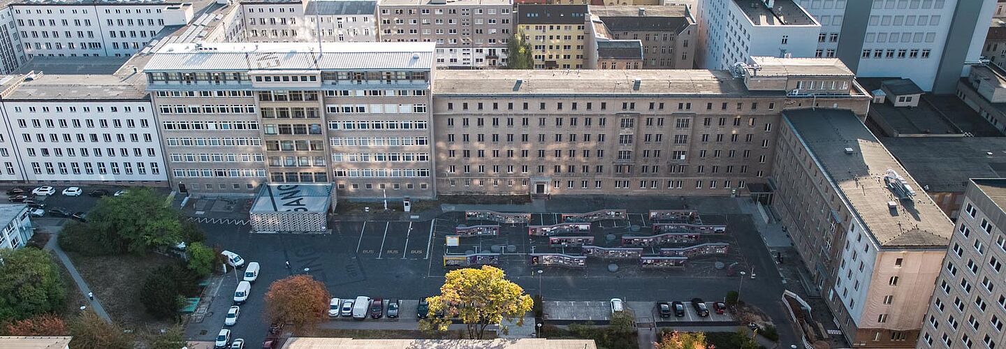Blick auf die 'Ehemalige Stasi-Zentrale. Campus für Demokratie'