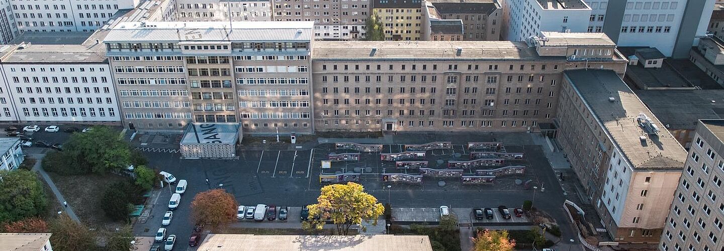 Blick auf die 'Ehemalige Stasi-Zentrale. Campus für Demokratie'
