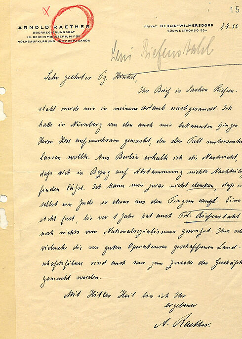 Brief von Arnold Raether über Leni Riefenstahl mit der Nachricht, „daß sich in Bezug auf Abstammung nichts Nachteiliges finden lässt“.
