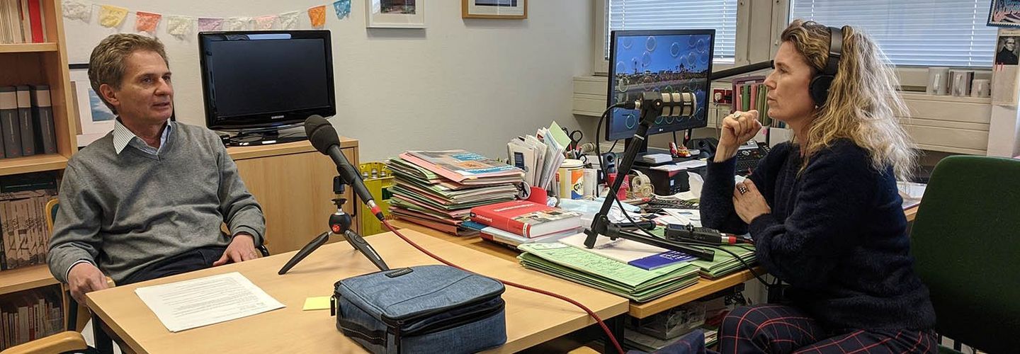 Dr. Roger Engelmann und Dagmar Hovestädt im Gespräch während der Aufnahme der Podcast-Folge