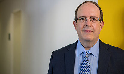 Dr. Douglas Selvage, Projektleiter