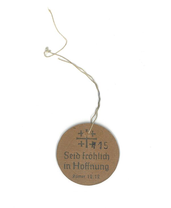 Teilnehmerplakette des Evangelischen Kirchentages, 1954, Rückseite