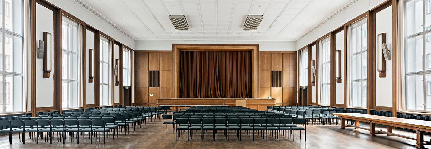 Festsaal in 'Haus 2' der ehemaligen Stasi-Zentrale