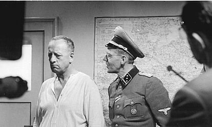 Dreharbeiten zum Film 'Nackt unter Wölfen'. Zu sehen sind Erwin Geschonneck und Herbert Köfer, 1962