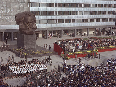 Enthüllung des Karl-Marx-Monuments in Karl-Marx-Stadt am 9. Oktober 1971