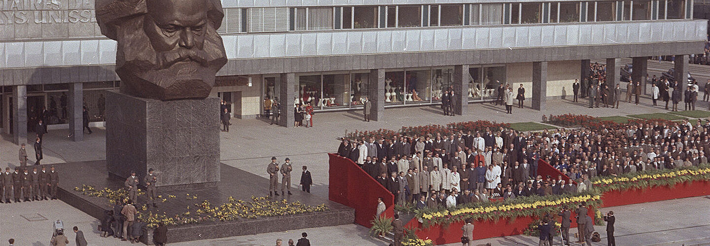 Enthüllung des Karl-Marx-Monuments in Karl-Marx-Stadt am 9. Oktober 1971