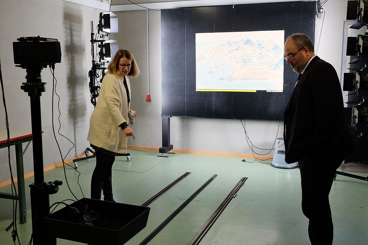 Präsentation der neuen Großformatkamera beim Bundesarchiv in Freiburg