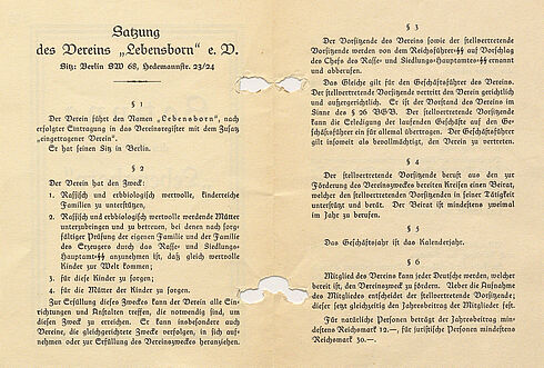 auf linker und rechter Blattseite bedrucktes Schriftdokument