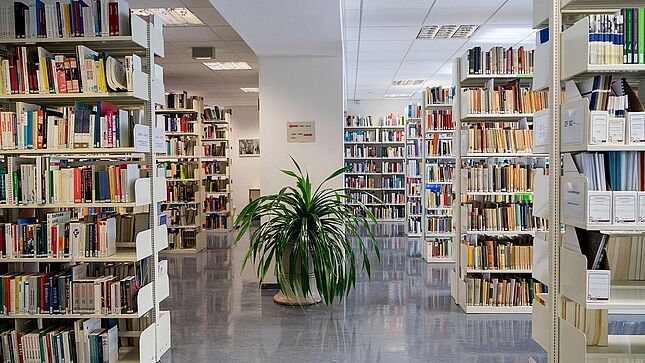 Die Bibliothek des Stasi-Unterlagen-Archivs