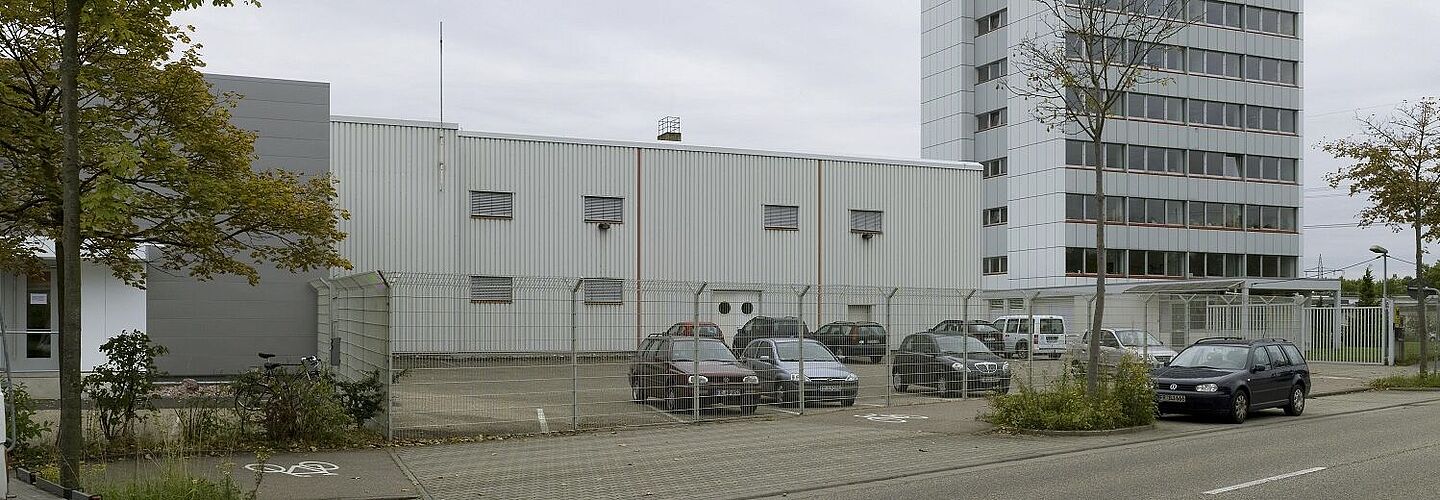 Außenansicht des Hochauses in Freiburg, wo sich das Militärarchiv des Bundesarchives befindet