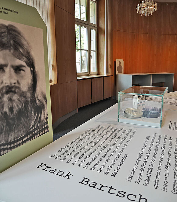 Exhibition element on Frank Bartsch 