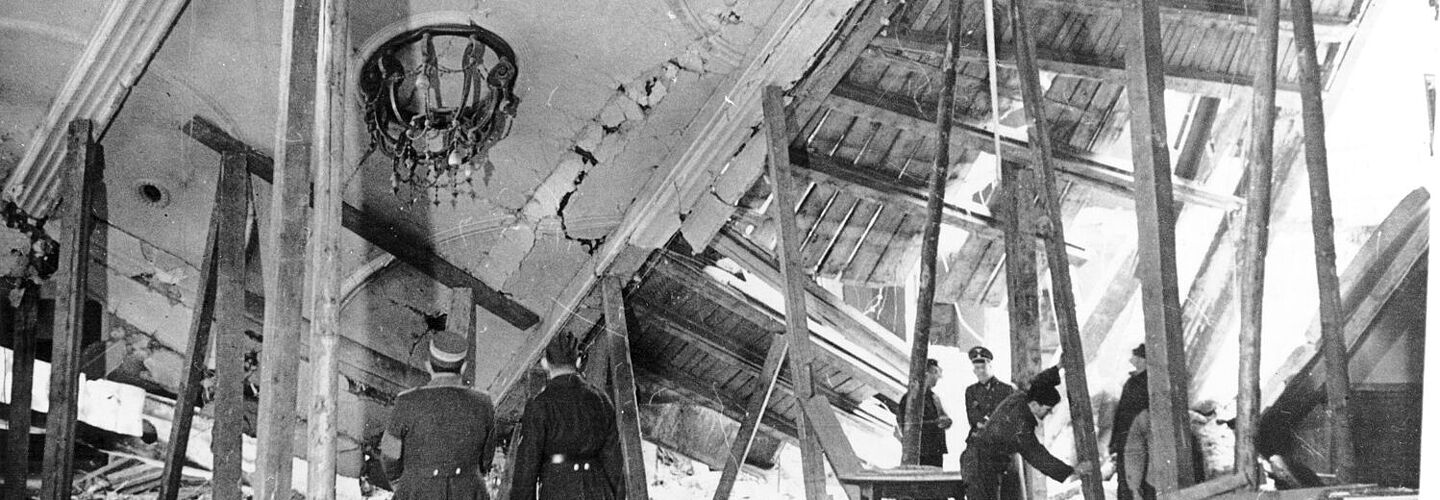 Die Trümmerstätte nach den ersten Aufräumarbeiten am 9.11.