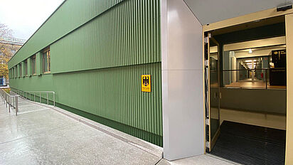 Außenansicht des Stasi-Unterlagen-Archivs Chemnitz, Quelle:
                                                <dreipc data-type="abbreviation" data-obj-uid="1" data-uid="4392">BArch</dreipc> / Mishra