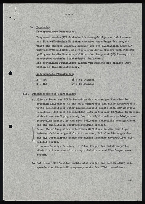 Maschinenschriftliches Dokument mit handschriftlichen Markierungen am linken Rand