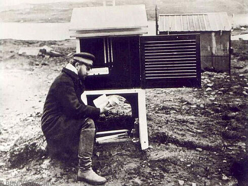 Schwarz-Weiß-Fotografie vom Leutnant zur See Wachenhusen