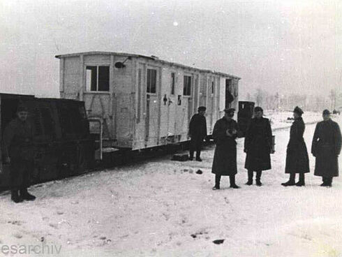 Schwarz-Weiß-Fotografie des Sonderzuges des Befehlshabers der Eisenbahntruppen