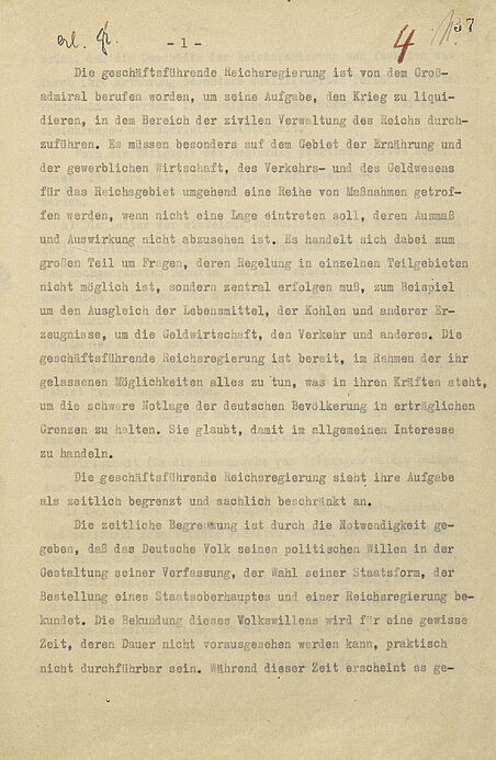 Maschinengeschriebenes Dokument mit Absätzen