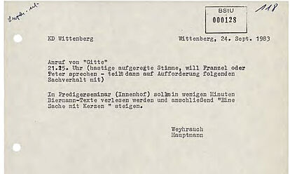Papier, auf dem die Stasi Informationen zu einem geheimen Treffen notierte.