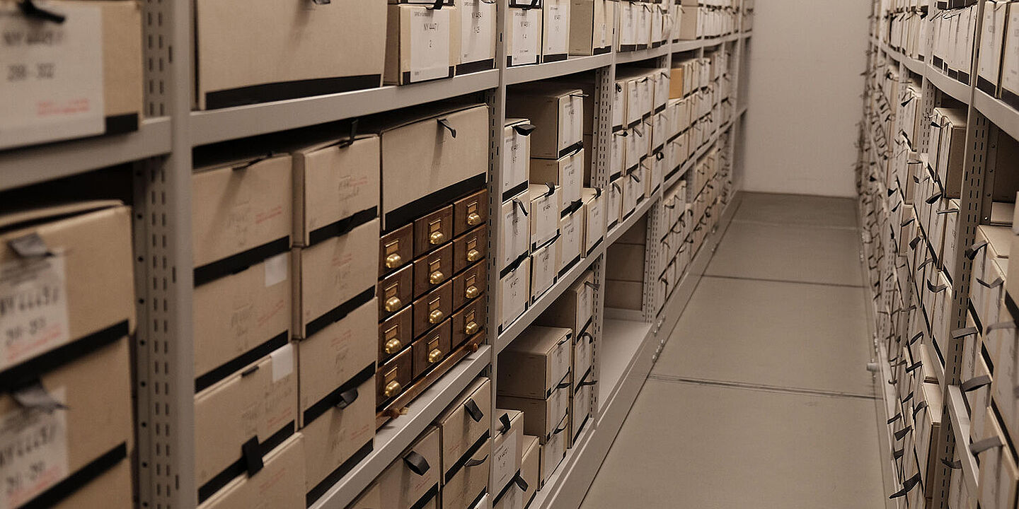 Aktenregale im Bundesarchiv, Quelle:
            Bundesarchiv, B 198 Bild-2022-0817-001