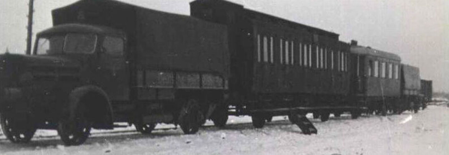 Schwarz-Weiß-Fotografie des Sonderzuges des Generals der Eisenbahntruppen