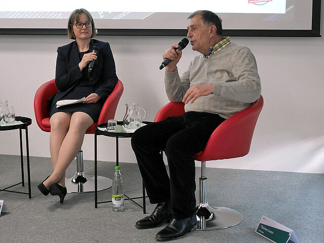 Conversation with eyewitnesses Thomas Loest, son of the writer Erich Loest, Frank Bartsch, and Dr Juliane Haubold-Stolle