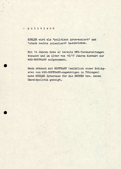 Das Dokument zeigt den Zwischenbericht der Sonderkommission zum Sprengstoffanschlag auf dem Oktoberfest 1980. Im Bericht werden die Tat, die Ermittlungen und die nächsten Schritte der Ermittlung und Öffentlichkeitsarbeit.