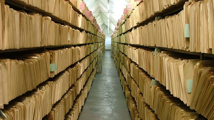 Unterlagen zu Kriegsgefangenen in den Räumen der Abteilung PA des Bundesarchivs